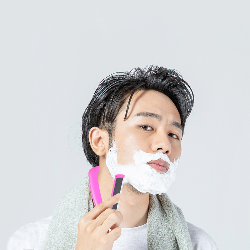 ด้ามมีดโกนพลาสติก 74 ใบมีด